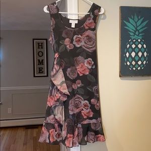 Jessica Simpson floral ruffle maternity dress